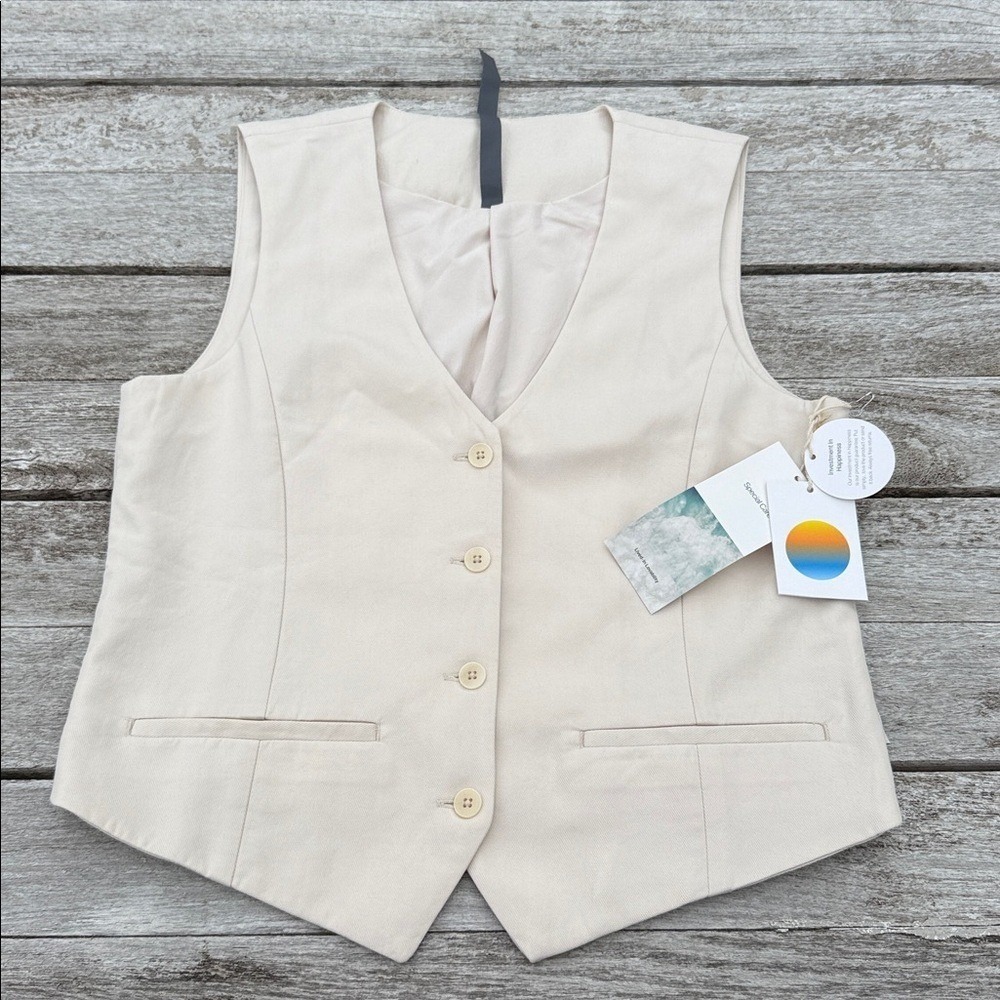 Vuori Coastline Vest Milkweed Women's Medium NWT 🤍✨